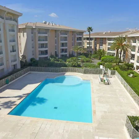 Apartment Le Borghese-3 *