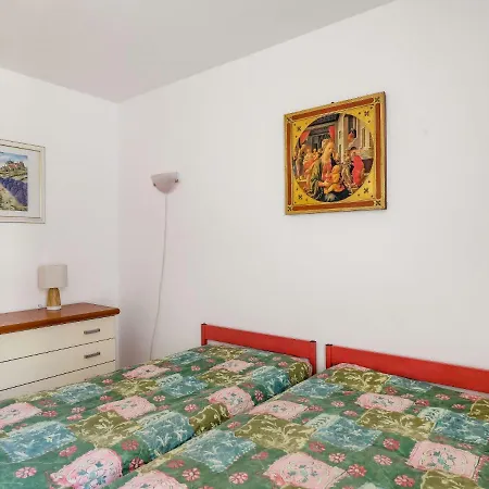 Apartment Le Borghese-3